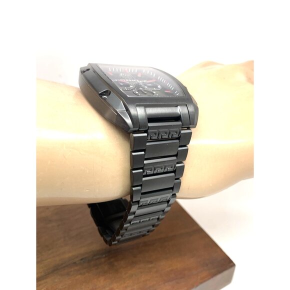 Versace Mens Watch VE6H00623 Swiss Quartz Chronograph Black Dial Stainless Steel - Picture 11 of 13